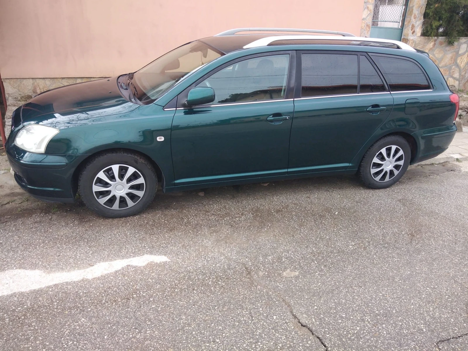 Toyota Avensis 1.8i  129 КОНЯ , МНОГО ДОБРО СЪСТОЯНИЕ - изображение 8