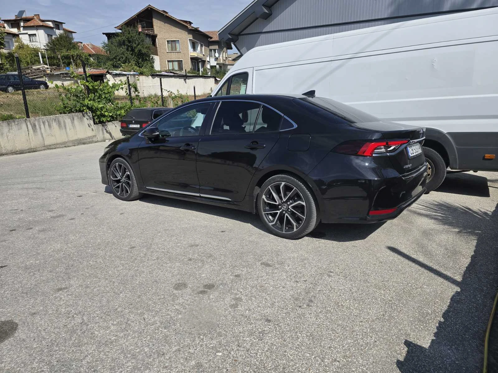 Toyota Corolla Luxury +  | Mobile.bg   14