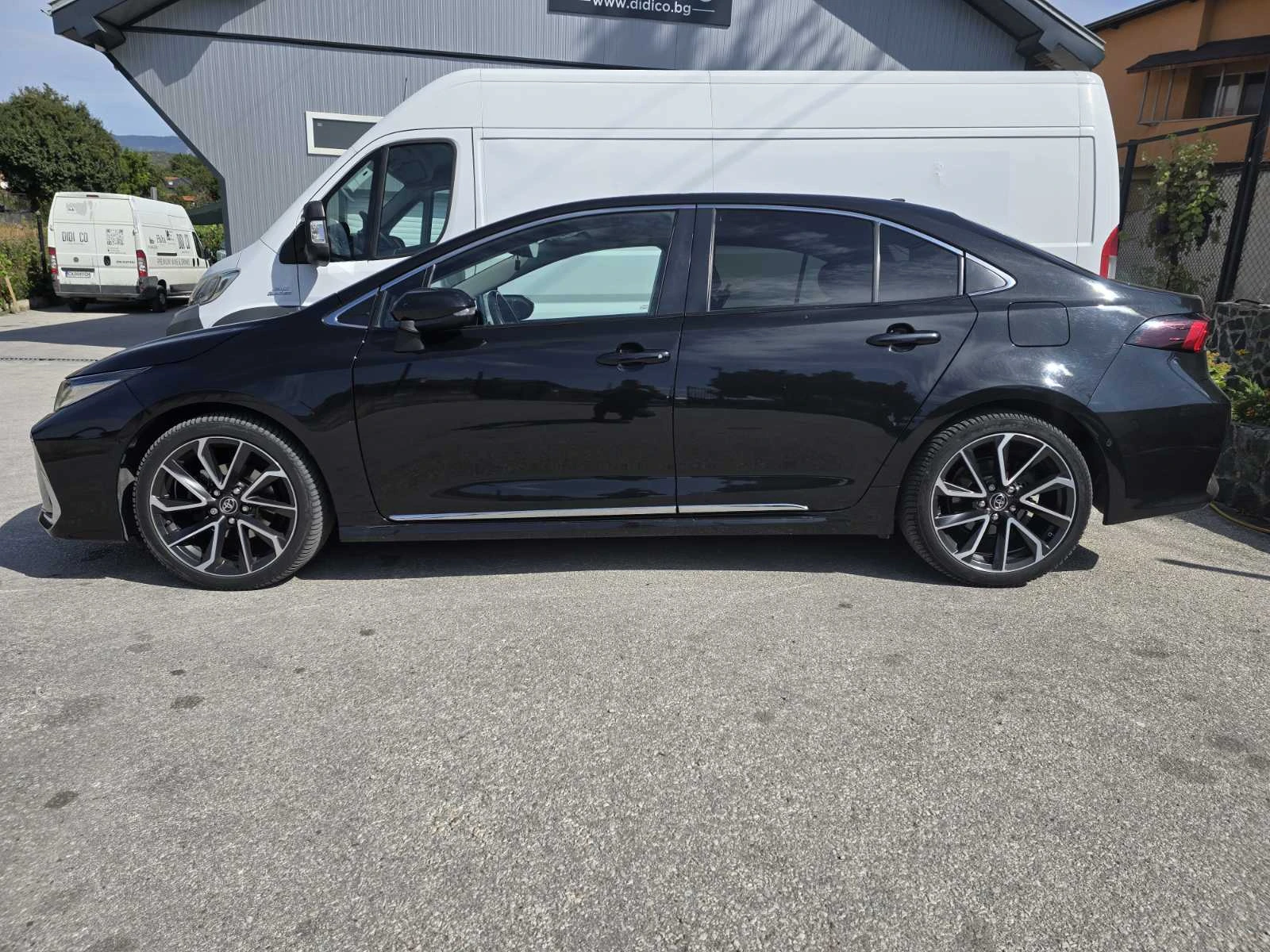 Toyota Corolla Luxury +  | Mobile.bg   15