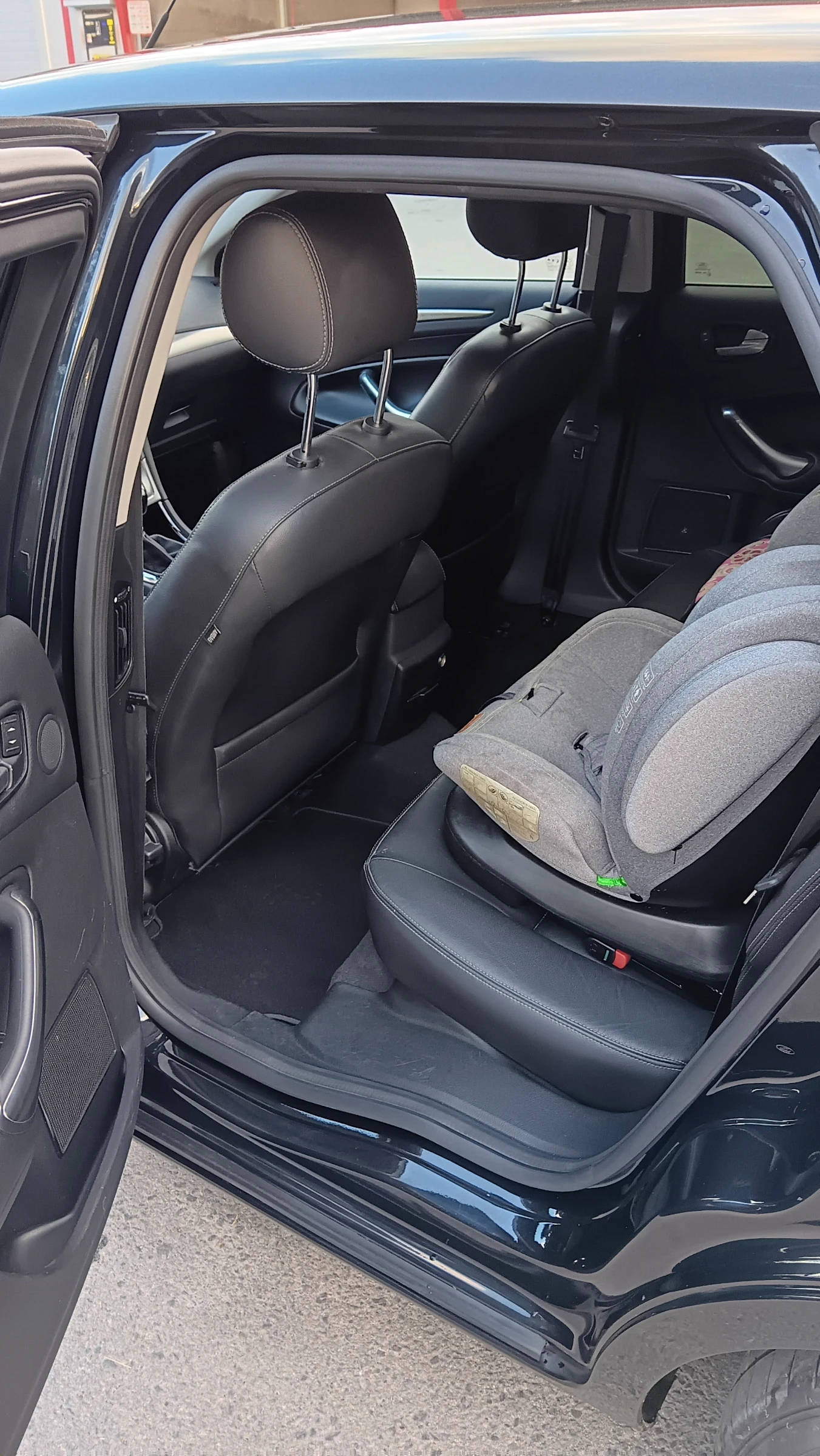 Ford Mondeo MK4 Titanium 2.2 TDCI - изображение 10