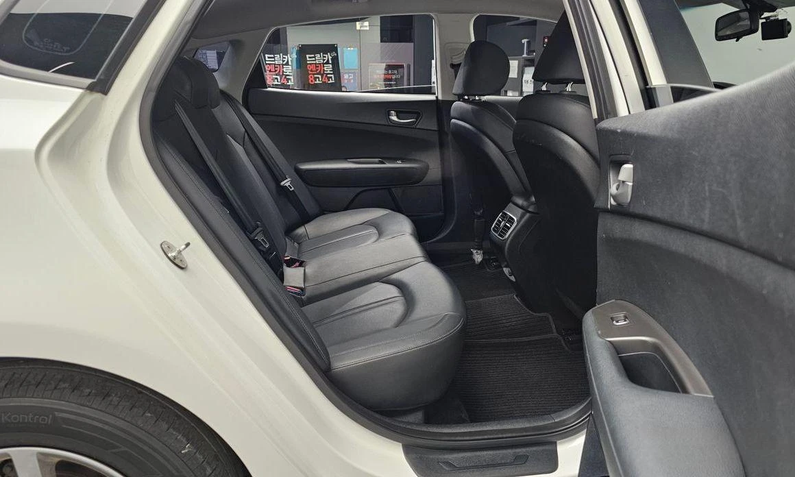 Kia K5 | Mobile.bg   12