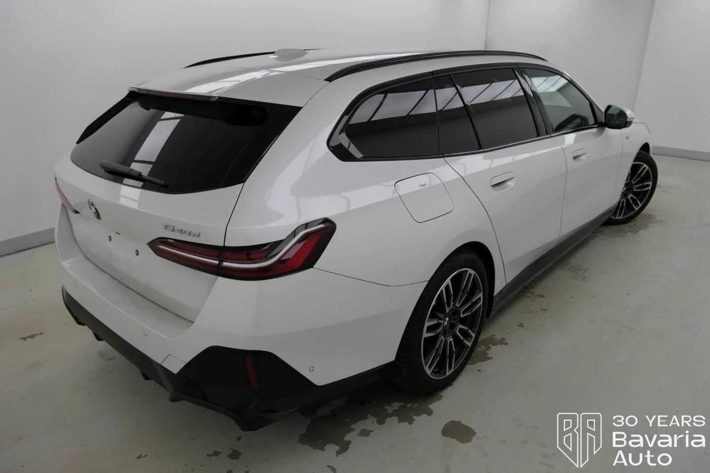 BMW 540 d xDrive Touring M Sport Paket Steptronic - изображение 3