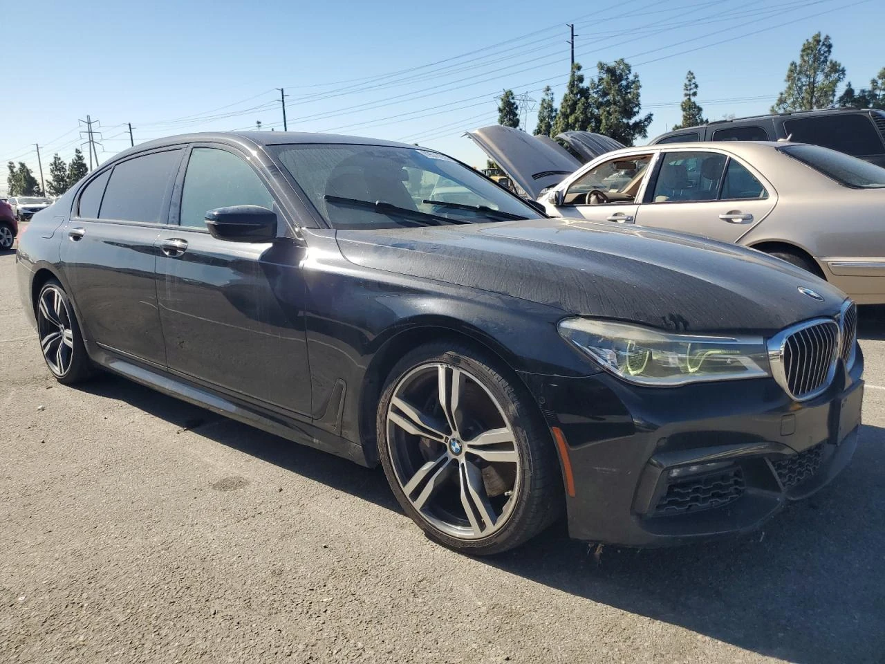 BMW 750 * Камера* Подгрев* Бяла Кожа* Перфектна*  - изображение 4