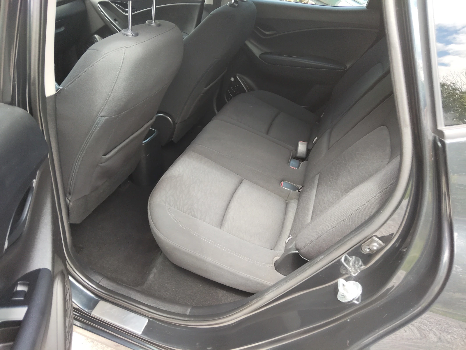 Hyundai Ix20 1.4 i | Mobile.bg   6