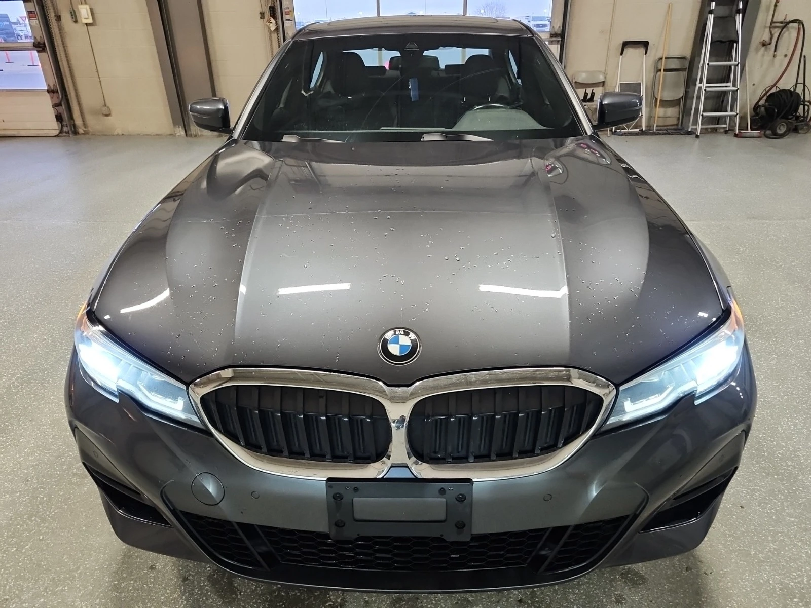 BMW 330 XDRIVE * * CARFAX * * АВТО КРЕДИТ * *  - изображение 2