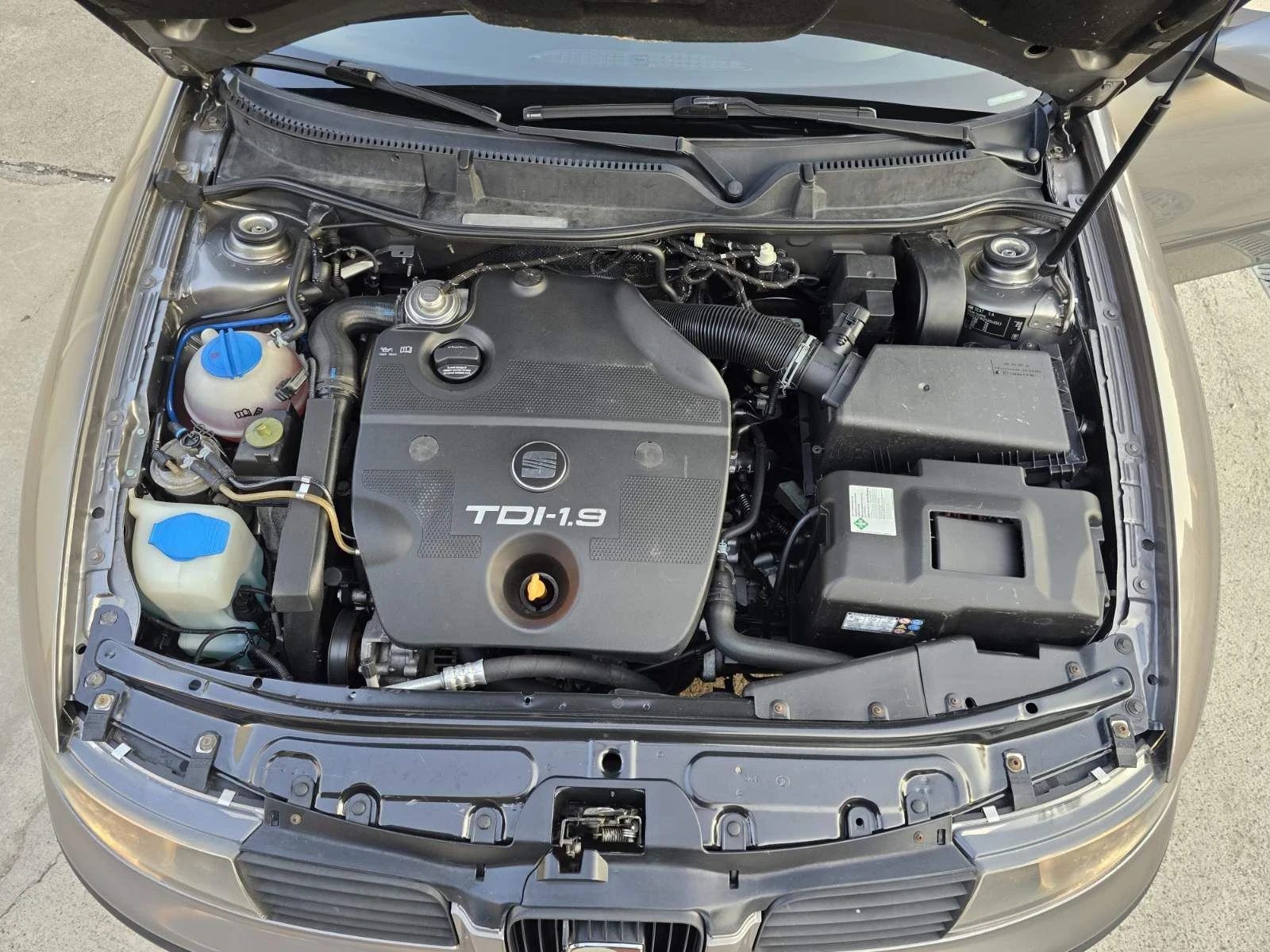Seat Leon 1.9TDI 90кс.2005г., снимка 16 - Автомобили и джипове - 52942520
