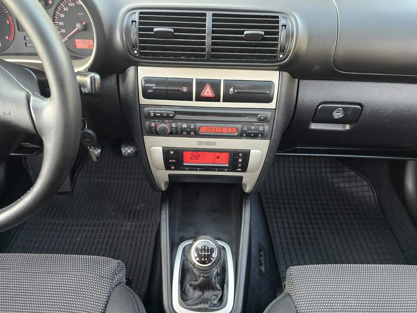 Seat Leon 1.9TDI 90кс.2005г., снимка 13 - Автомобили и джипове - 52942520