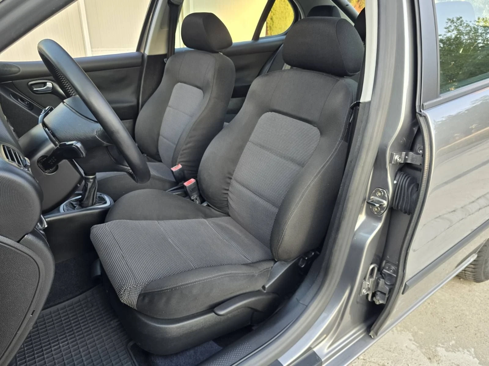 Seat Leon 1.9TDI 90кс.2005г., снимка 8 - Автомобили и джипове - 52942520