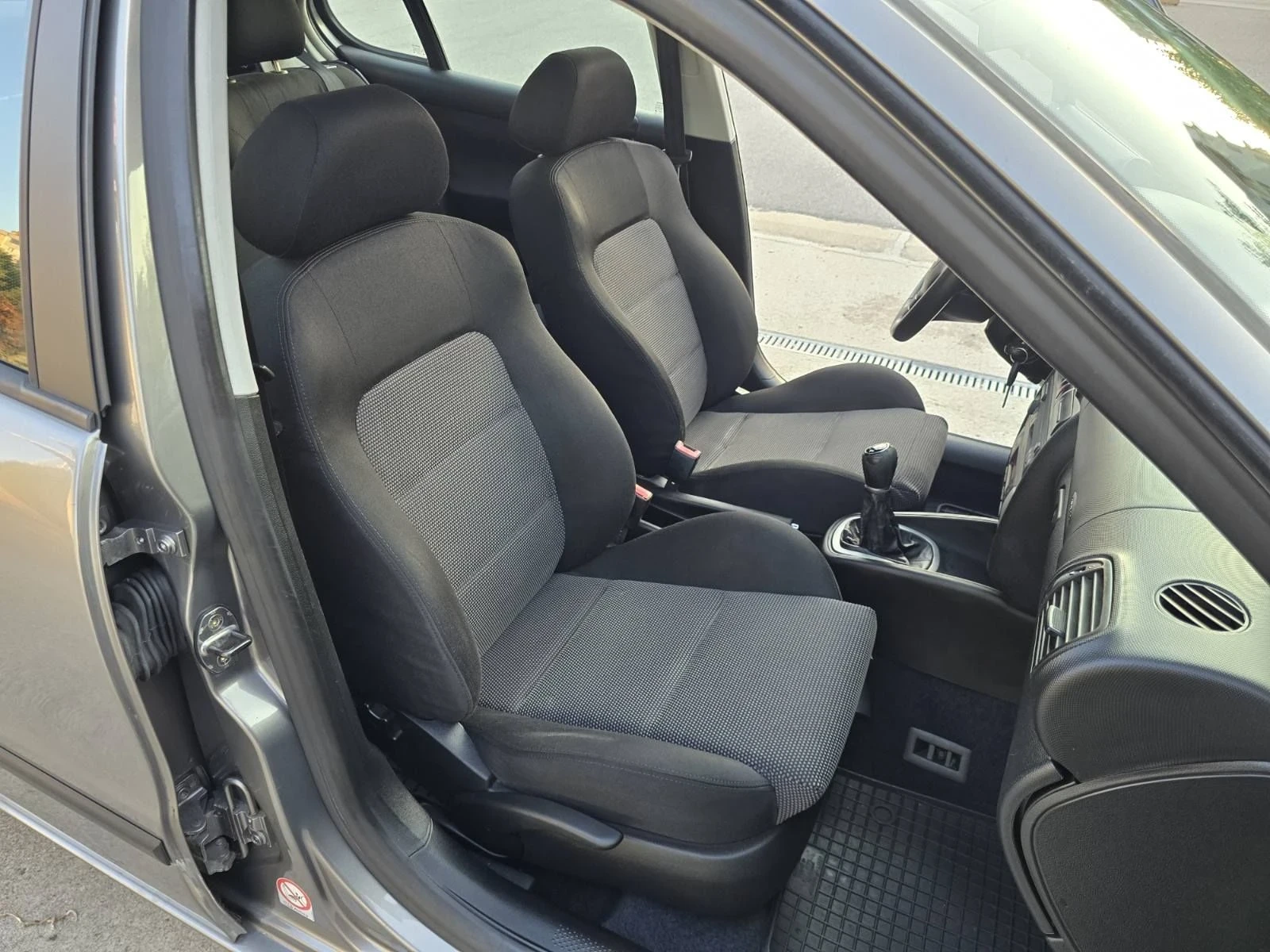 Seat Leon 1.9TDI 90кс.2005г., снимка 15 - Автомобили и джипове - 52942520