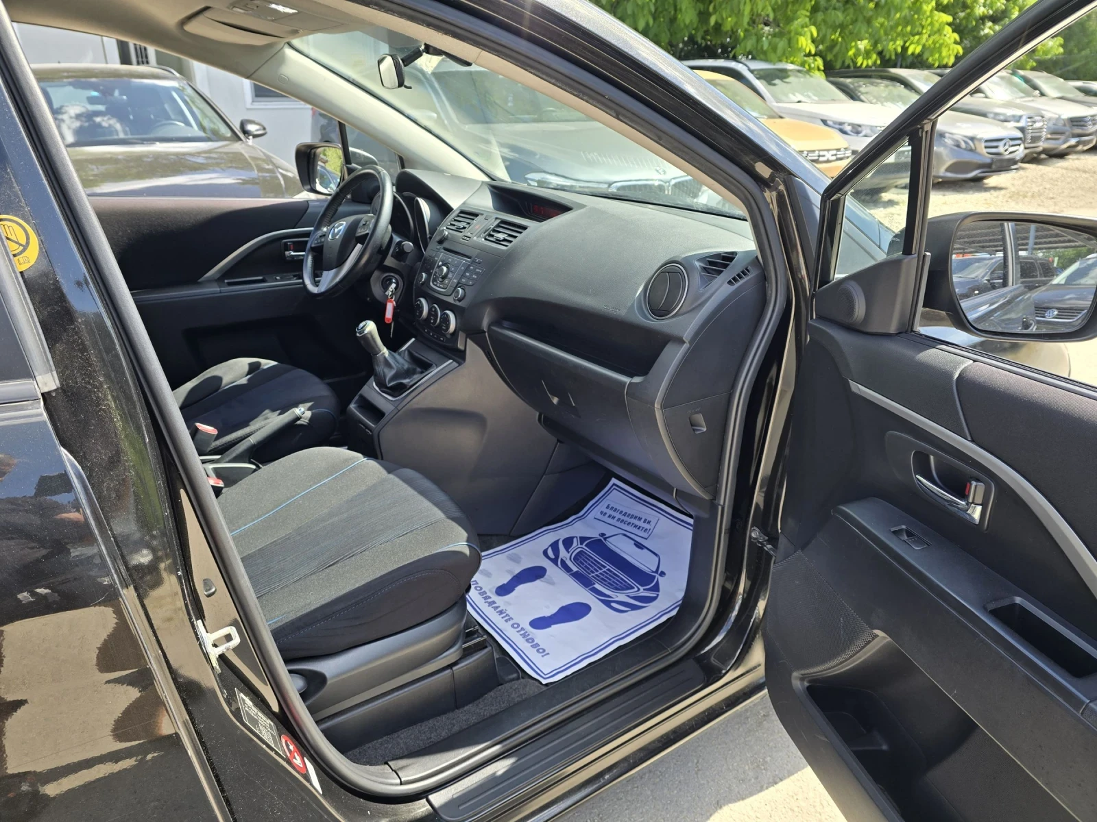 Mazda 5 1.6D 115к.с 6+ 1 места, снимка 14 - Автомобили и джипове - 53512806