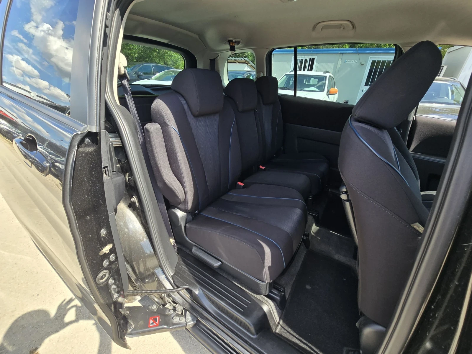 Mazda 5 1.6D 115к.с 6+ 1 места, снимка 15 - Автомобили и джипове - 53512806