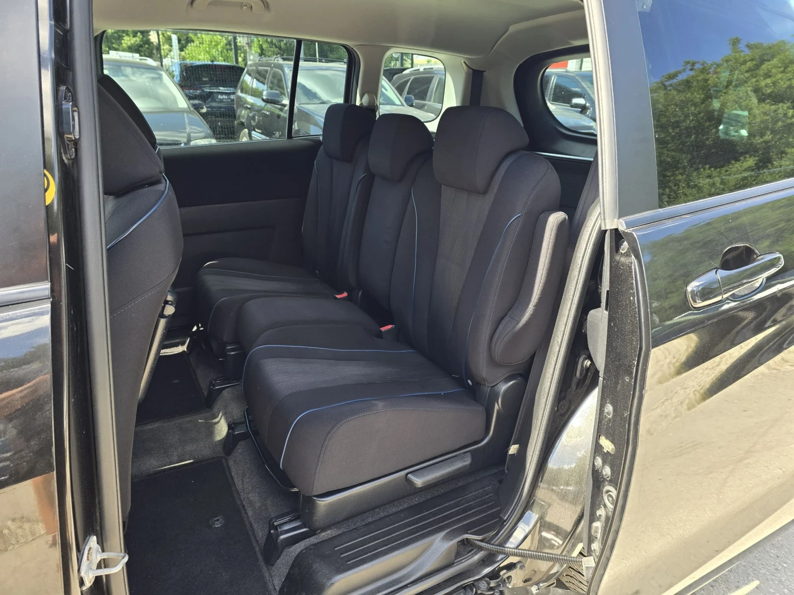 Mazda 5 1.6D 115к.с 6+ 1 места, снимка 12 - Автомобили и джипове - 53512806