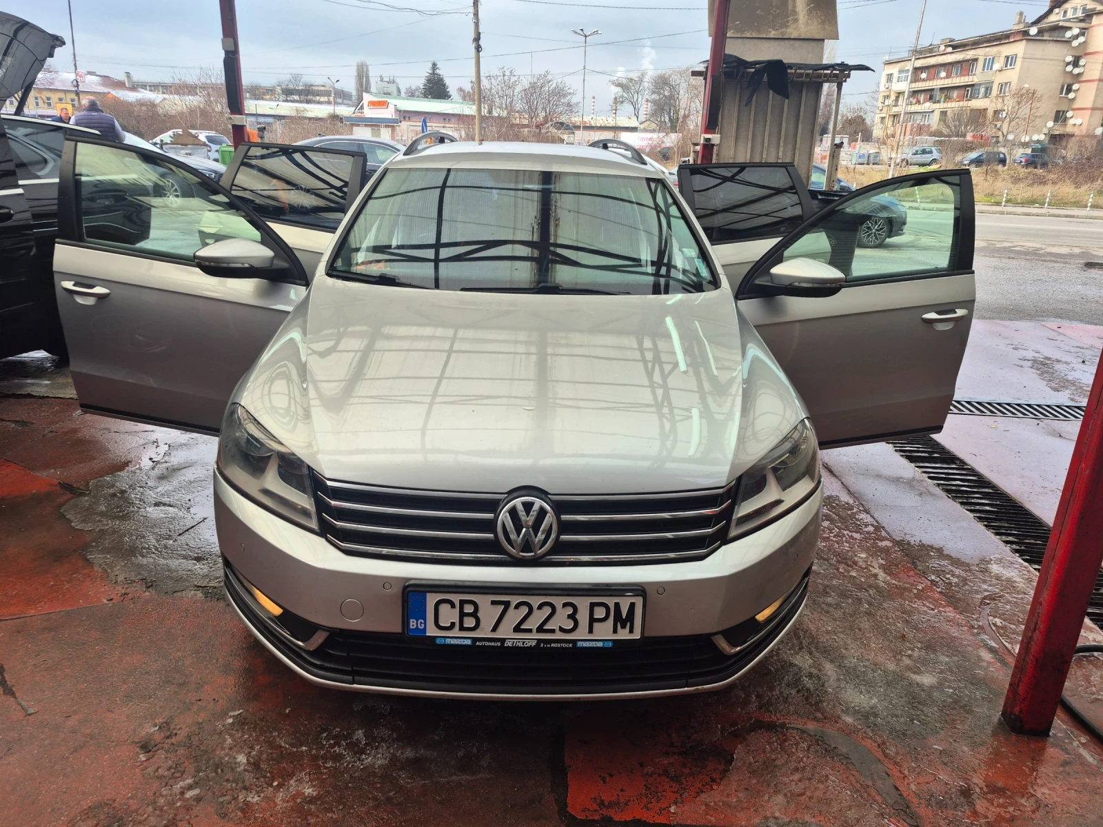 VW Passat 2.0 tdi 140k.c - изображение 4
