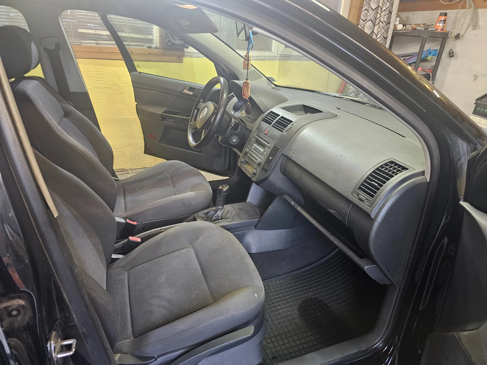 VW Polo Гаражно-климатр , снимка 12 - Автомобили и джипове - 53872255