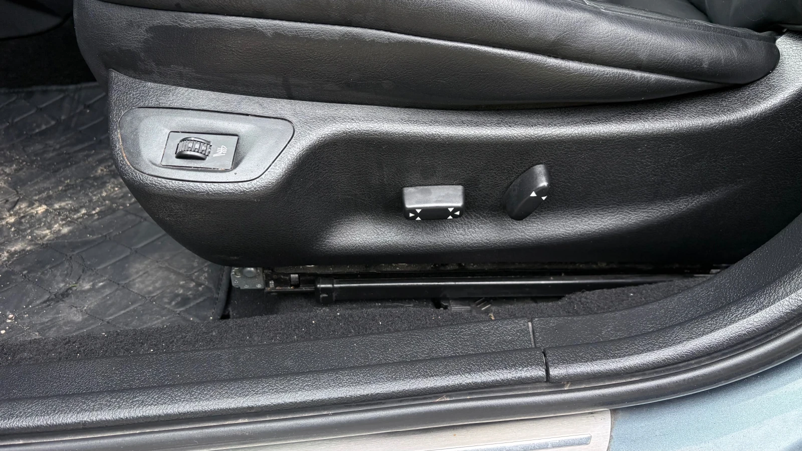 Peugeot 407 Доста запазен автомобил комфортен и удобен , снимка 8 - Автомобили и джипове - 54032496