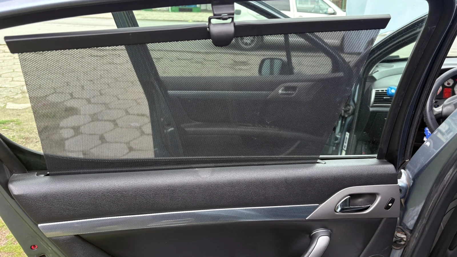 Peugeot 407 Доста запазен автомобил комфортен и удобен , снимка 17 - Автомобили и джипове - 54032496