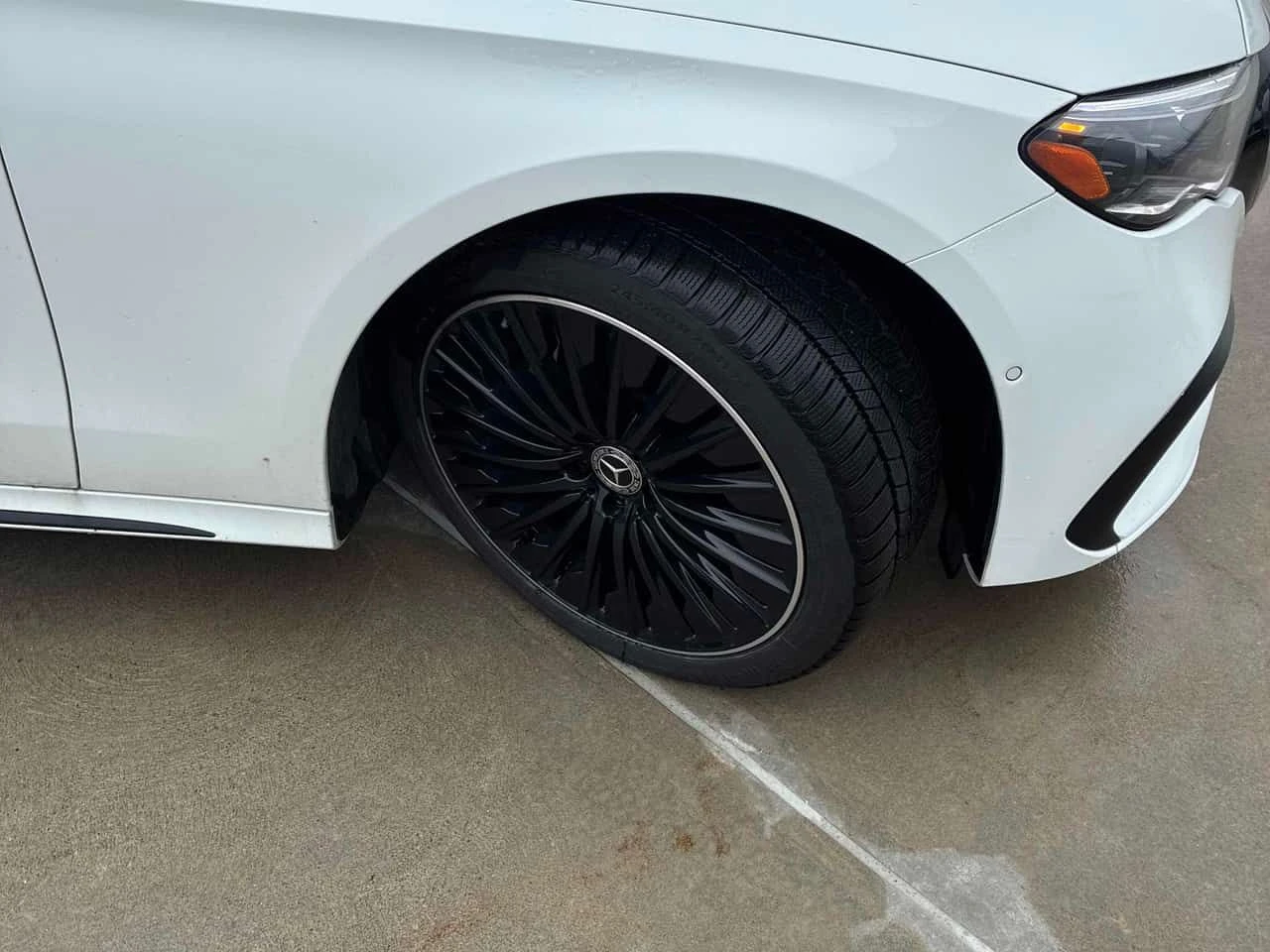 Mercedes-Benz E 350 * CARFAX * BURMESTER * ОБДУХВАНЕ * 360, снимка 7 - Автомобили и джипове - 54216883