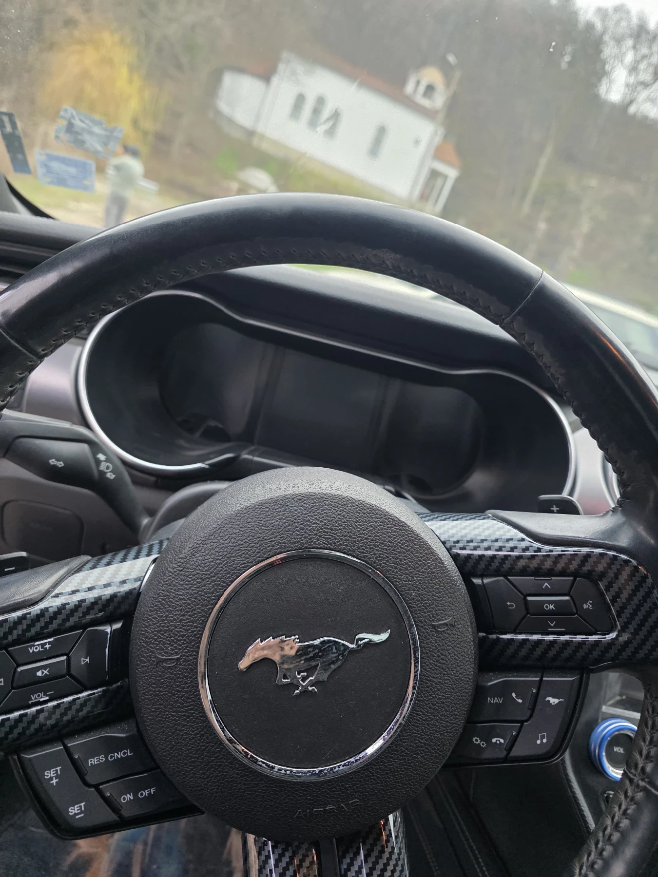 Ford Mustang 2.3 EcoBoost, снимка 3 - Автомобили и джипове - 54313774