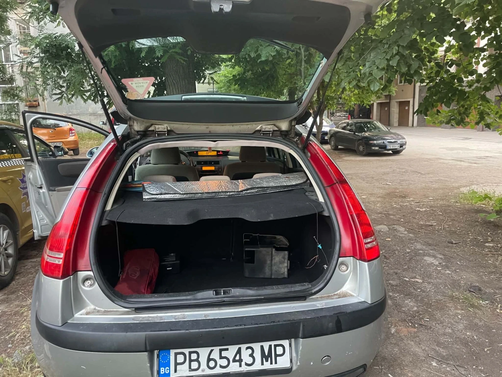 Citroen C4 1.6 HDI, снимка 6 - Автомобили и джипове - 54913637