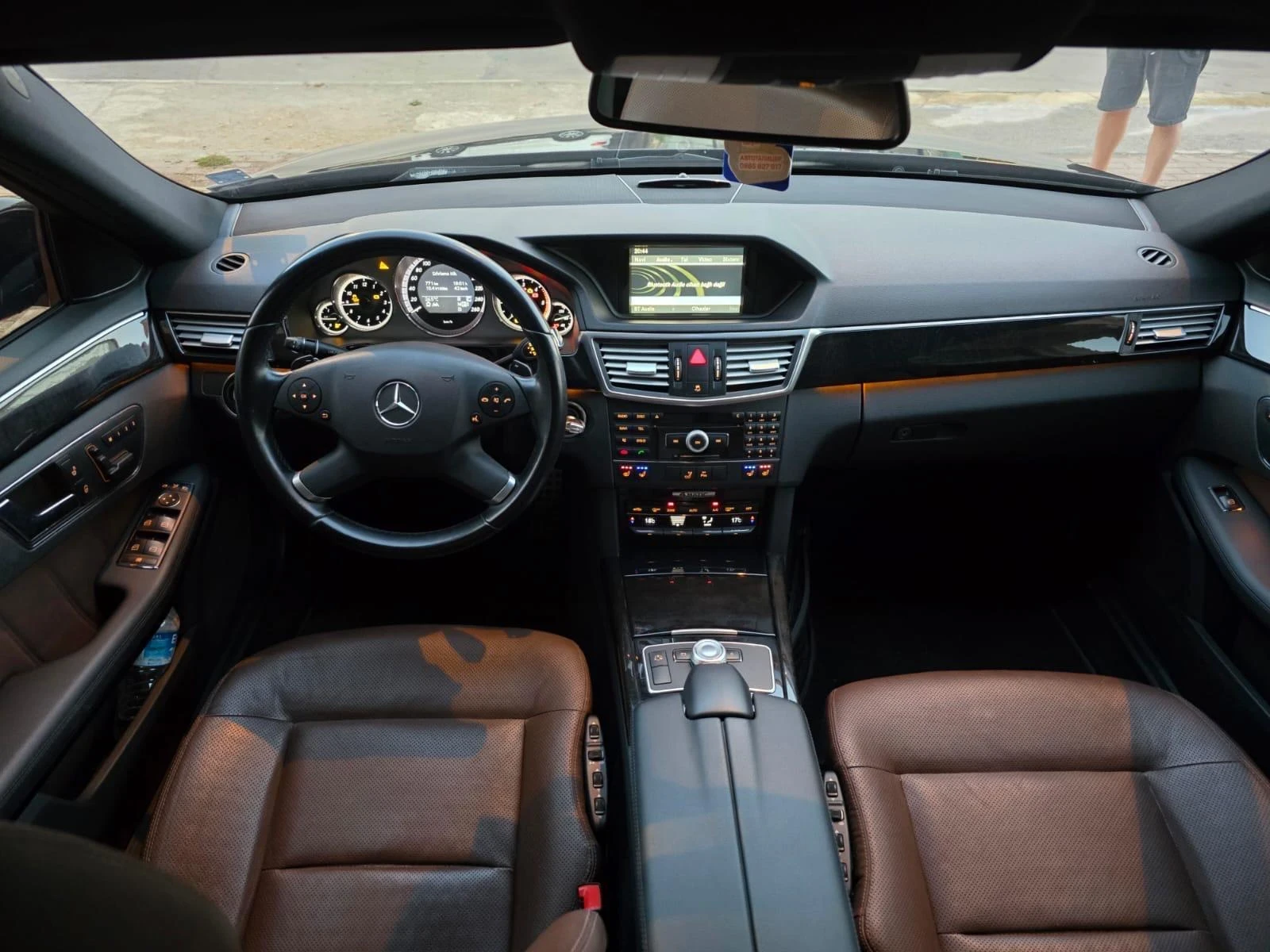 Mercedes-Benz E 350, снимка 4 - Автомобили и джипове - 54935548