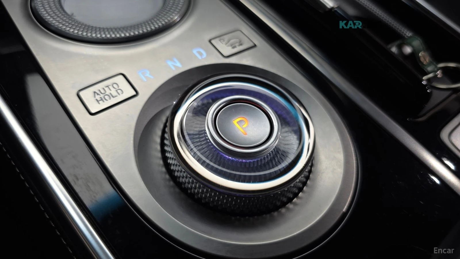 Genesis GV80 2.5T* КОЖА* ПОДГРЕВ* НАВИ* ОБДУХВ* КАМЕРА, снимка 9 - Автомобили и джипове - 55016513