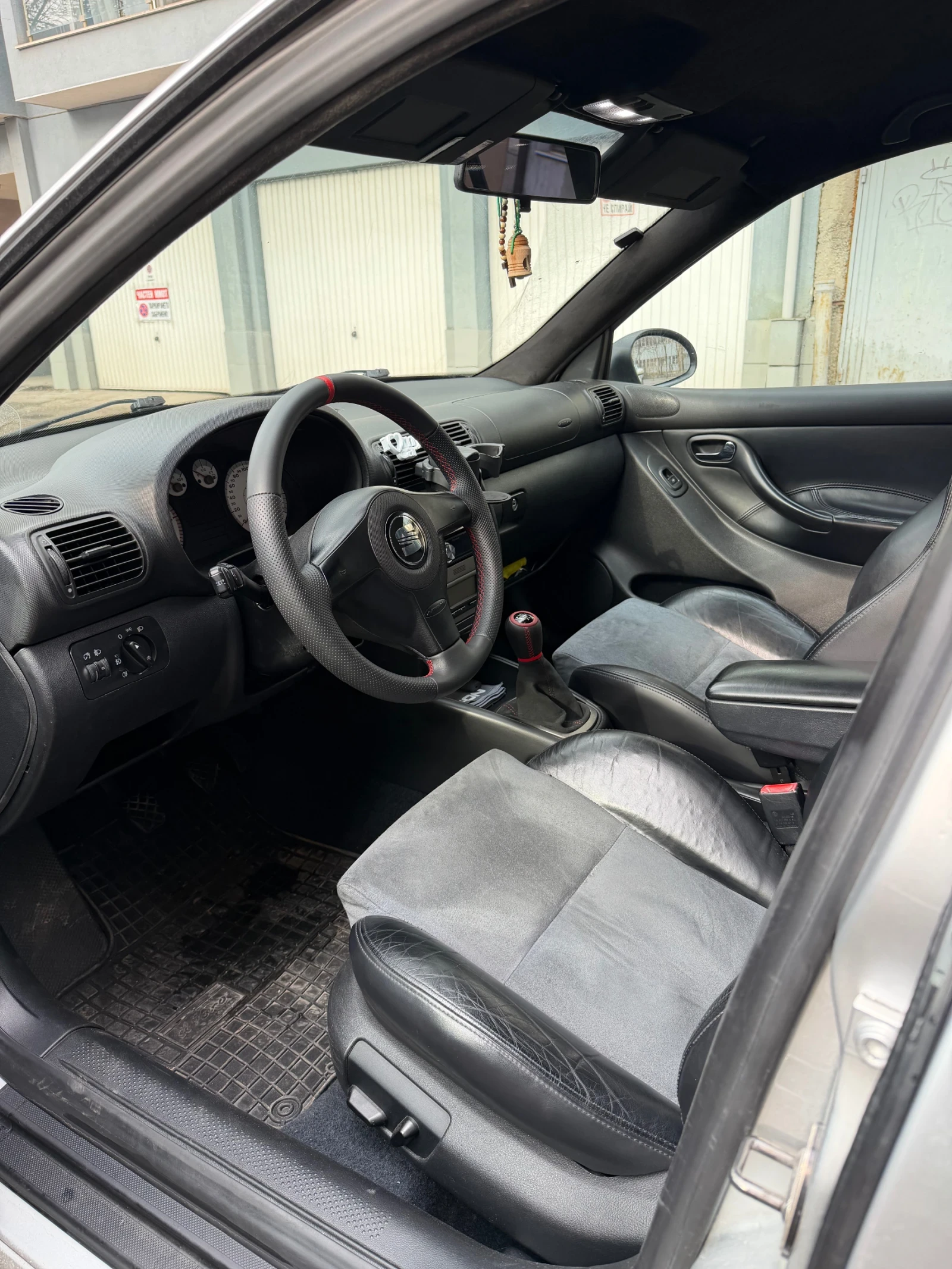 Seat Leon 1.9tdi ARL, снимка 7 - Автомобили и джипове - 55021652