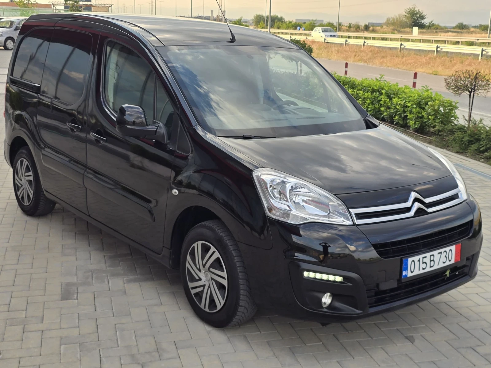 Citroen Berlingo 1.6HDi/EURO6, снимка 3 - Автомобили и джипове - 55053063