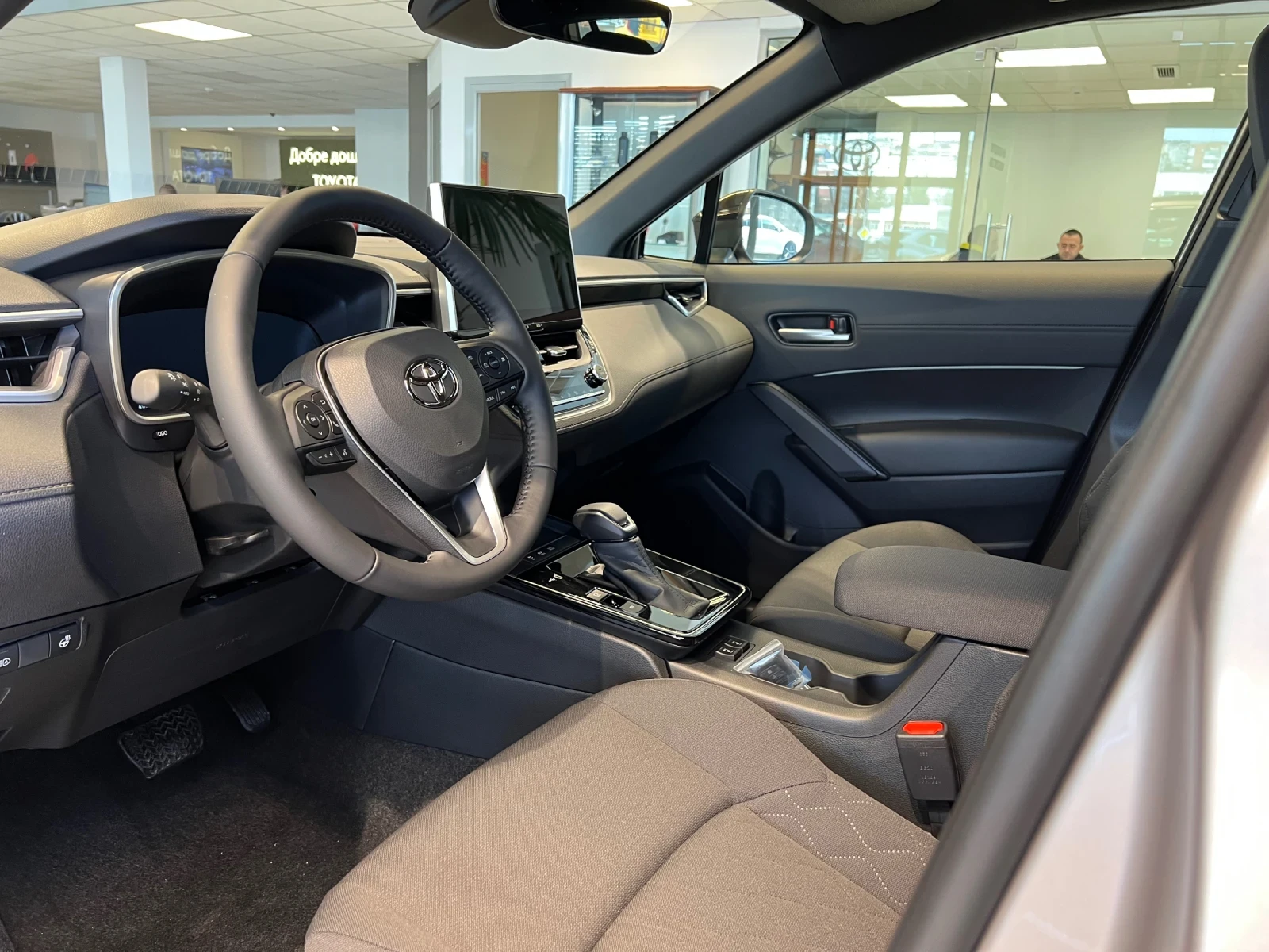Toyota Corolla Cross 2.0 Executive Plus HEV AWD | Mobile.bg � ����������� 9