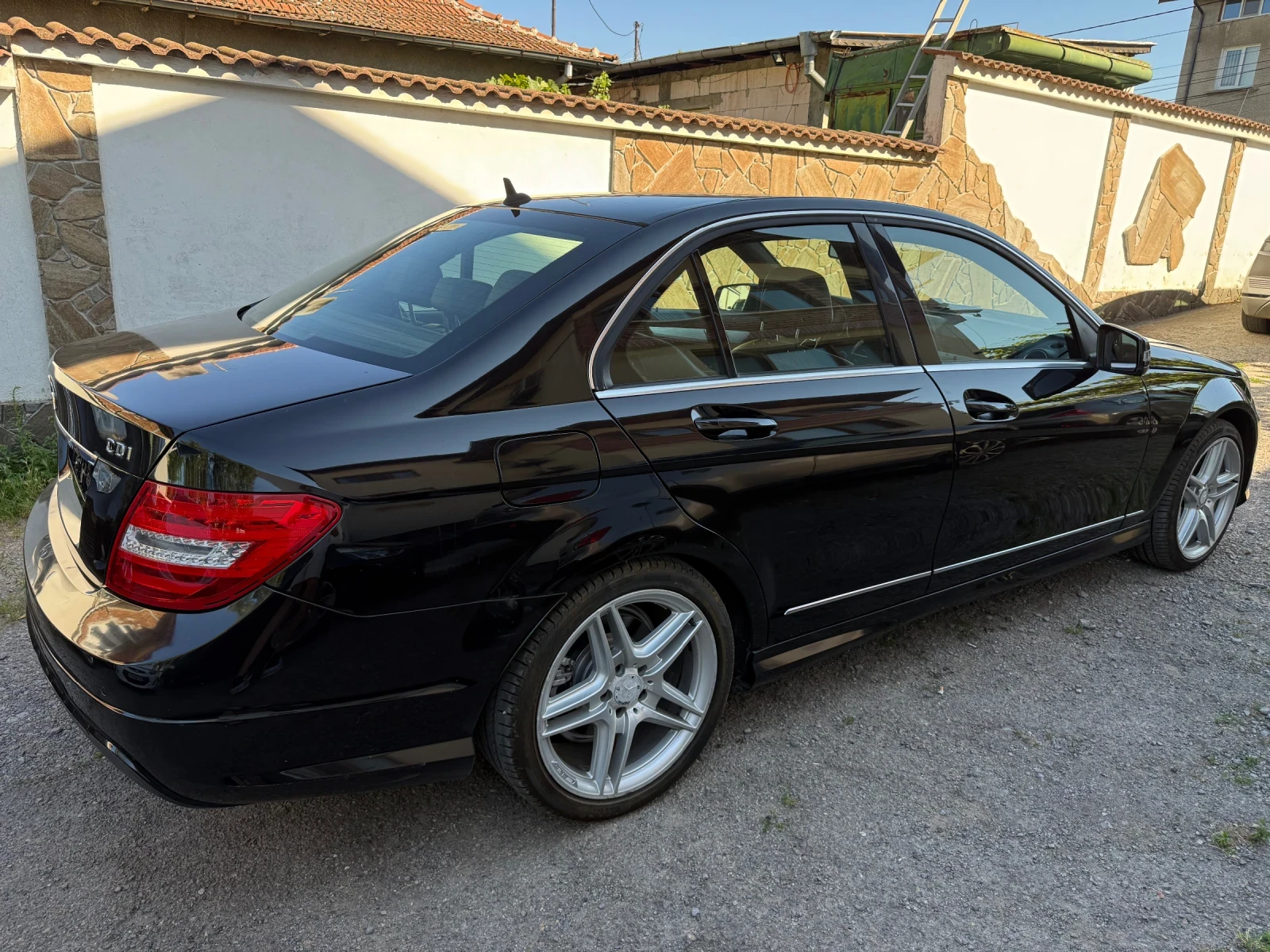 Mercedes-Benz C 220 220/Ръчка/Подгрев, снимка 4 - Автомобили и джипове - 55465968