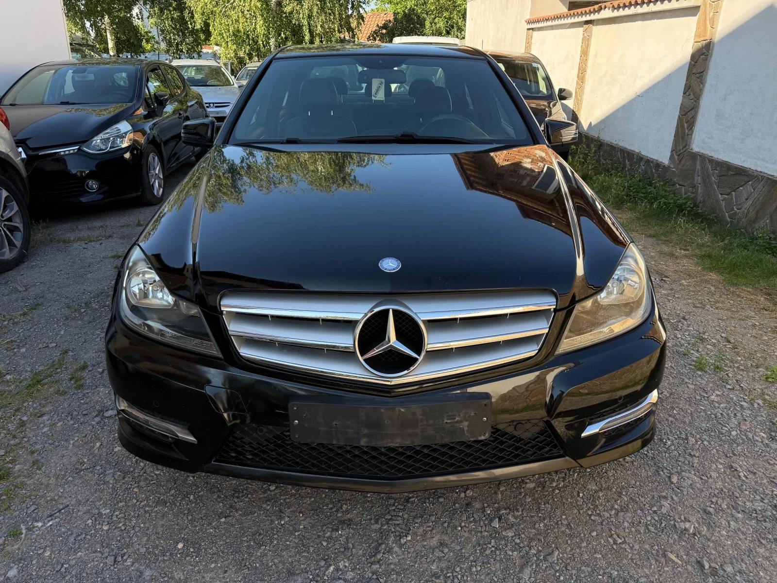 Mercedes-Benz C 220 220/Ръчка/Подгрев, снимка 2 - Автомобили и джипове - 55465968