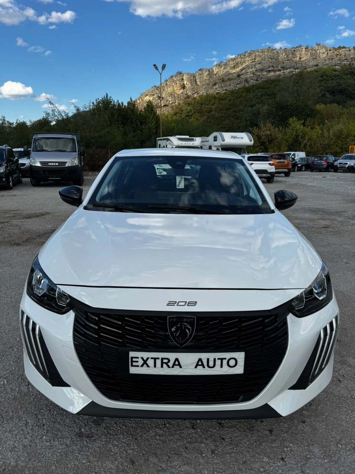 Peugeot 208 E-208, FULL, 16000км, снимка 7 - Автомобили и джипове - 56218311