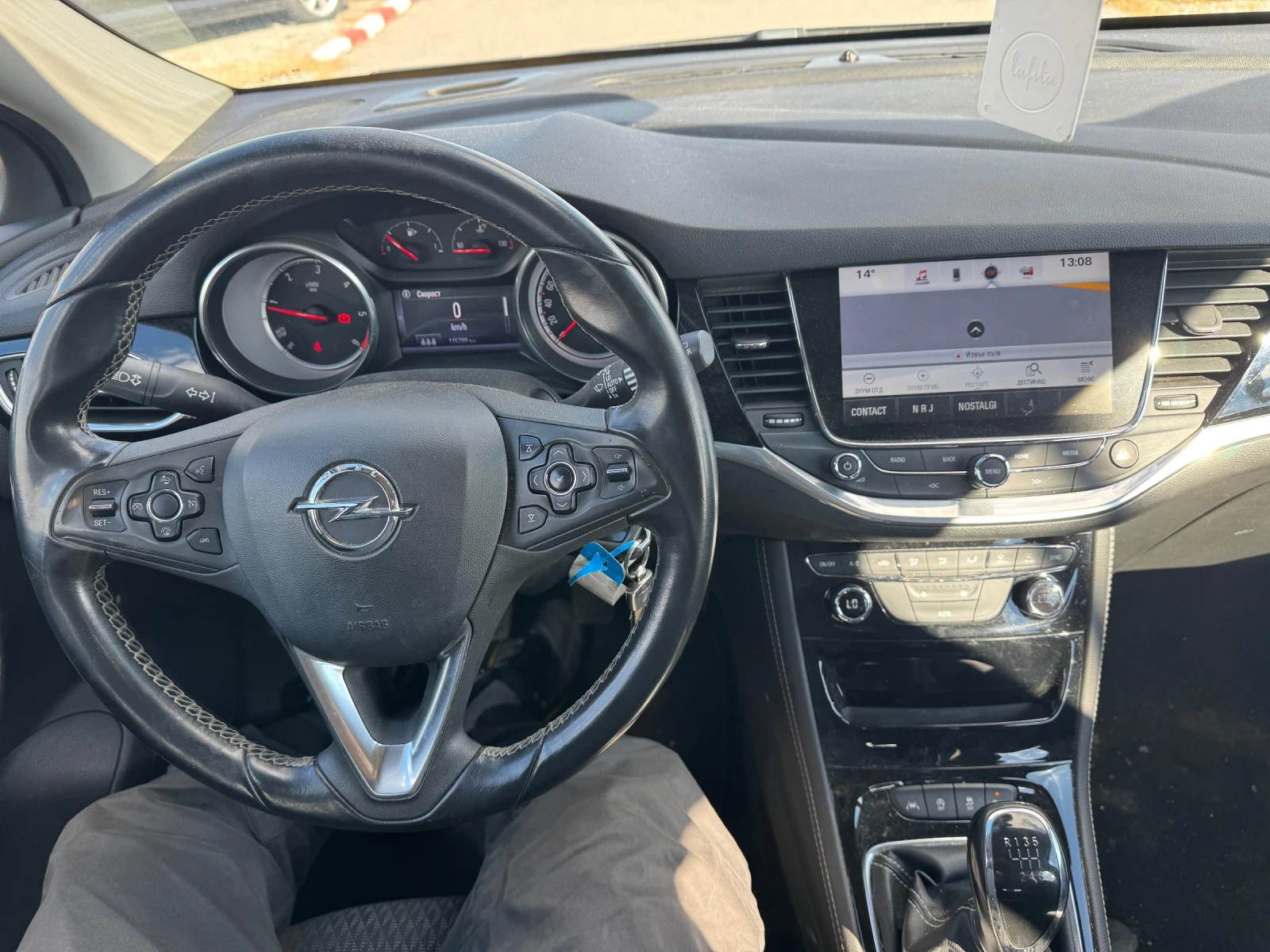 Opel Astra 1.6 CDTI 115km, снимка 10 - Автомобили и джипове - 56722152