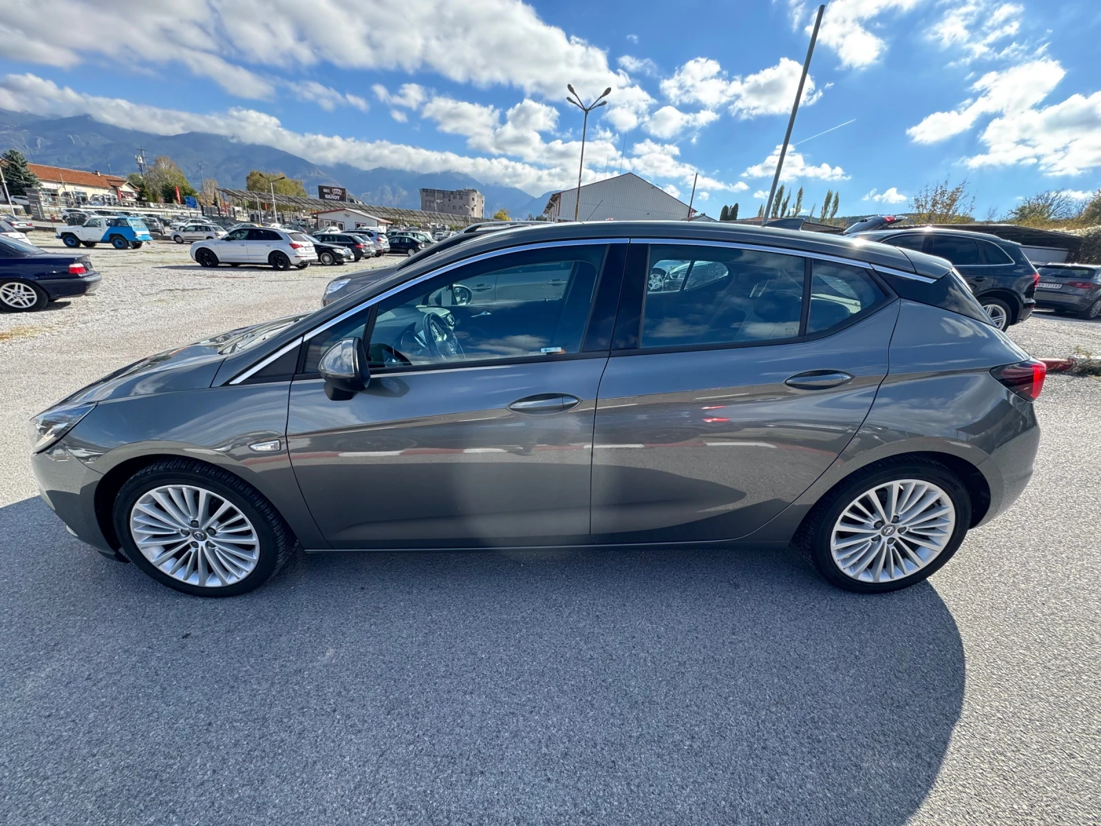 Opel Astra 1.6 CDTI 115km, снимка 8 - Автомобили и джипове - 56722152