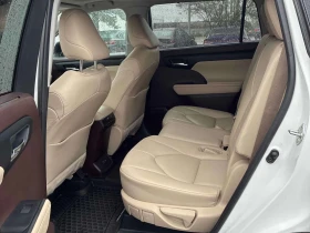 Toyota Highlander XLE * ГЛАВНО ПРЕДСТАВИТЕЛСТВО НА JEEP* , снимка 12