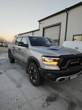 Dodge RAM 1500 Rebel, 5.7 HEMI, e-torque, снимка 2