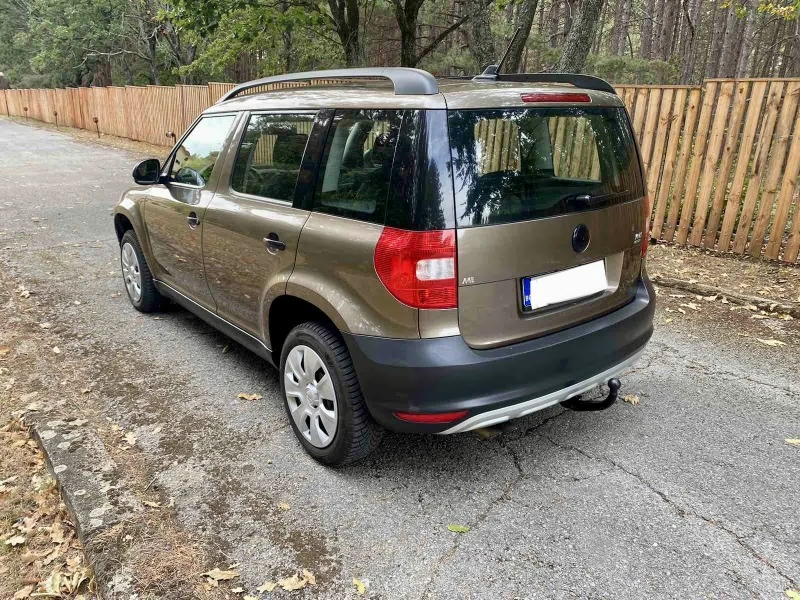 Skoda Yeti 1.6 TDI GreenLine, снимка 6 - Автомобили и джипове - 46579171