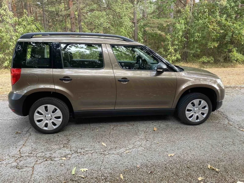 Skoda Yeti 1.6 TDI GreenLine, снимка 3 - Автомобили и джипове - 46579171