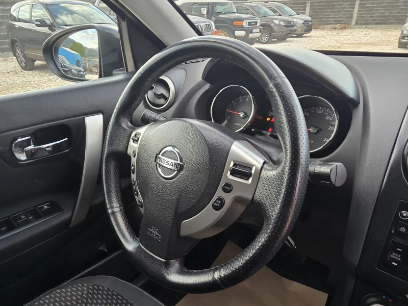 Nissan Qashqai 1.6i/ИТАЛИЯ, снимка 17 - Автомобили и джипове - 47561477