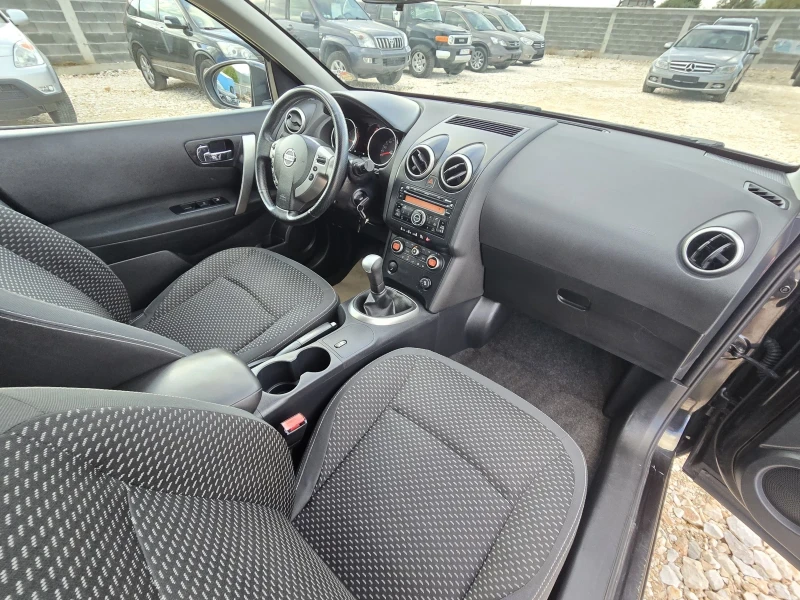 Nissan Qashqai 1.6i/ИТАЛИЯ, снимка 15 - Автомобили и джипове - 47561477