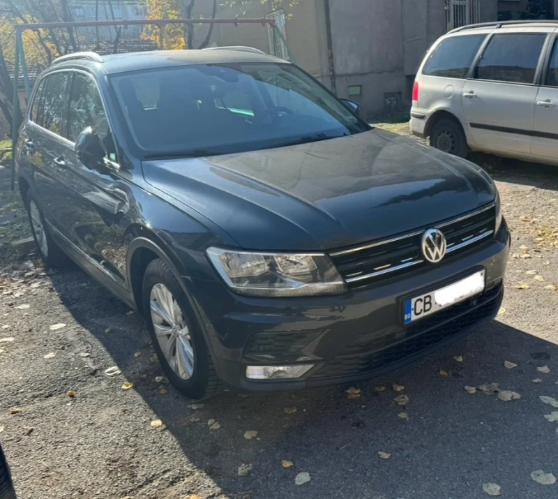 VW Tiguan 2.0TDI 150к.с DSG РЕАЛНИ КМ !!!, снимка 3 - Автомобили и джипове - 49560663