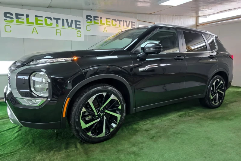 Mitsubishi Outlander  PLUG-IN HYBRID PHEV SE S-AWC, снимка 3 - Автомобили и джипове - 50280275