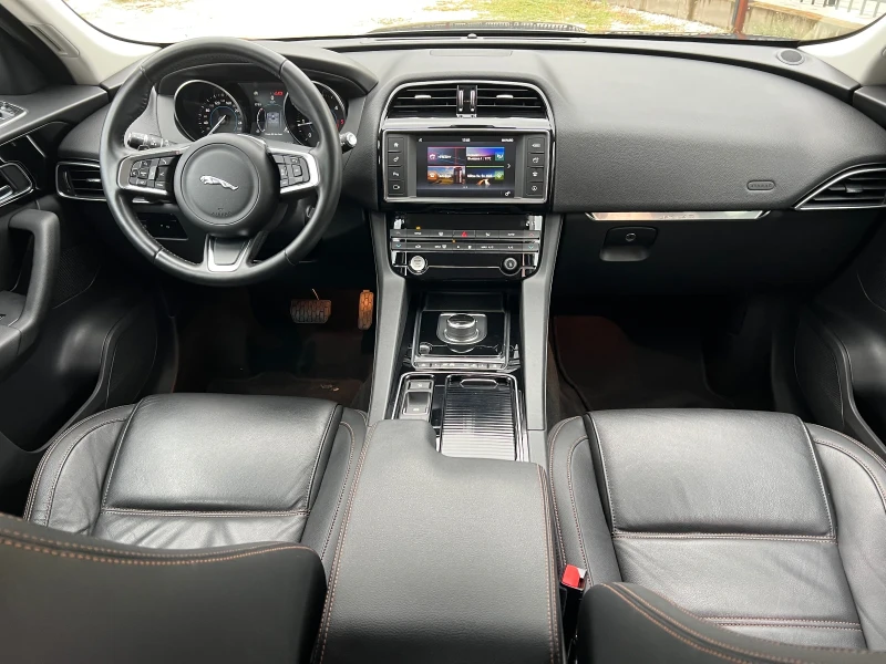 Jaguar F-PACE 130000km/4x4/2.0D/180kc, снимка 13 - Автомобили и джипове - 51941640