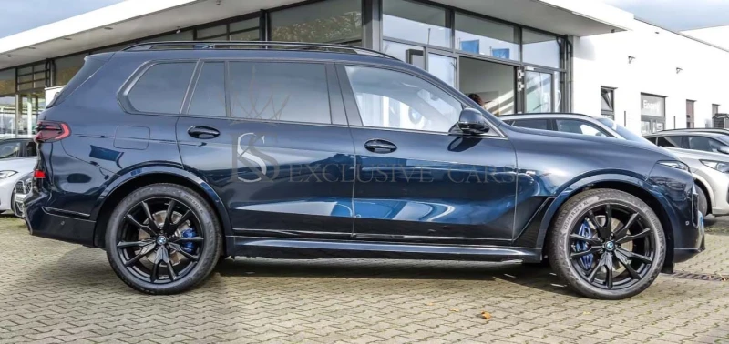 BMW X7 40D* XDRIVE* M-SPORT PRO* H/K* PANO* HUD* CARBON* , снимка 2 - Автомобили и джипове - 52398837