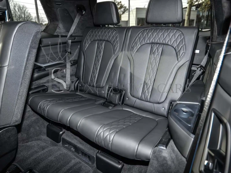 BMW X7 40D* XDRIVE* M-SPORT PRO* H/K* PANO* HUD* CARBON* , снимка 17 - Автомобили и джипове - 52398837