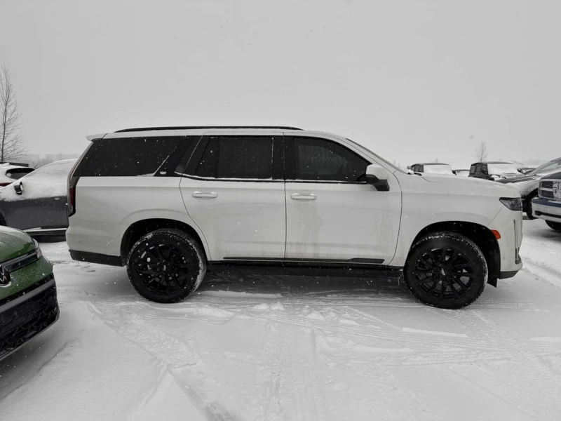 Cadillac Escalade * 4WD 4dr Sport * CARFAX * БЕЗ ПЪРВОНАЧАЛНА ВНОСКА, снимка 3 - Автомобили и джипове - 53131527