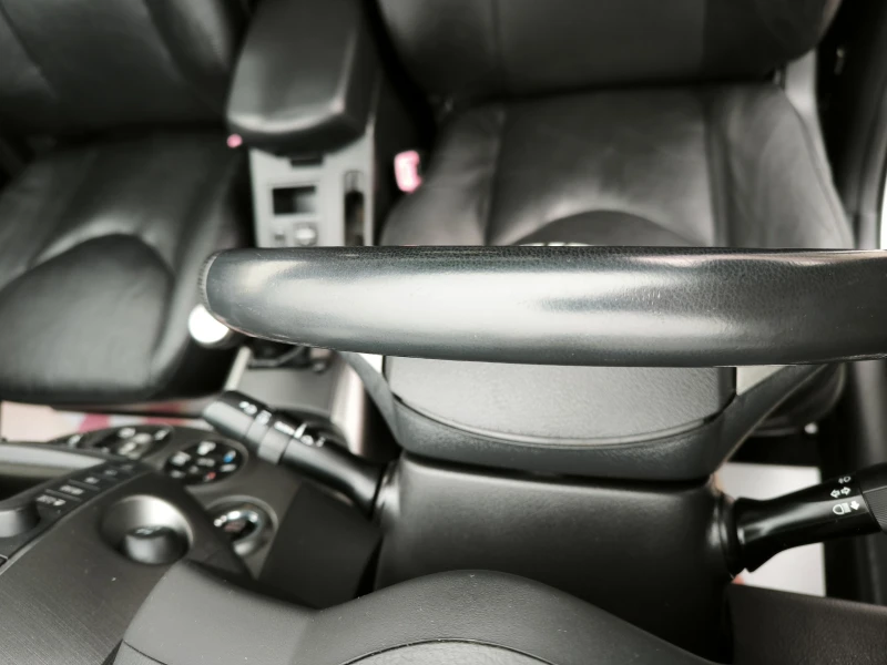 Toyota Rav4 2.2D4D FACELIFT LUXURY, снимка 10 - Автомобили и джипове - 53430896