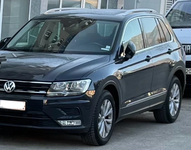 VW Tiguan 2.0TDI 150к.с DSG РЕАЛНИ КМ !!!, снимка 1 - Автомобили и джипове - 49560663