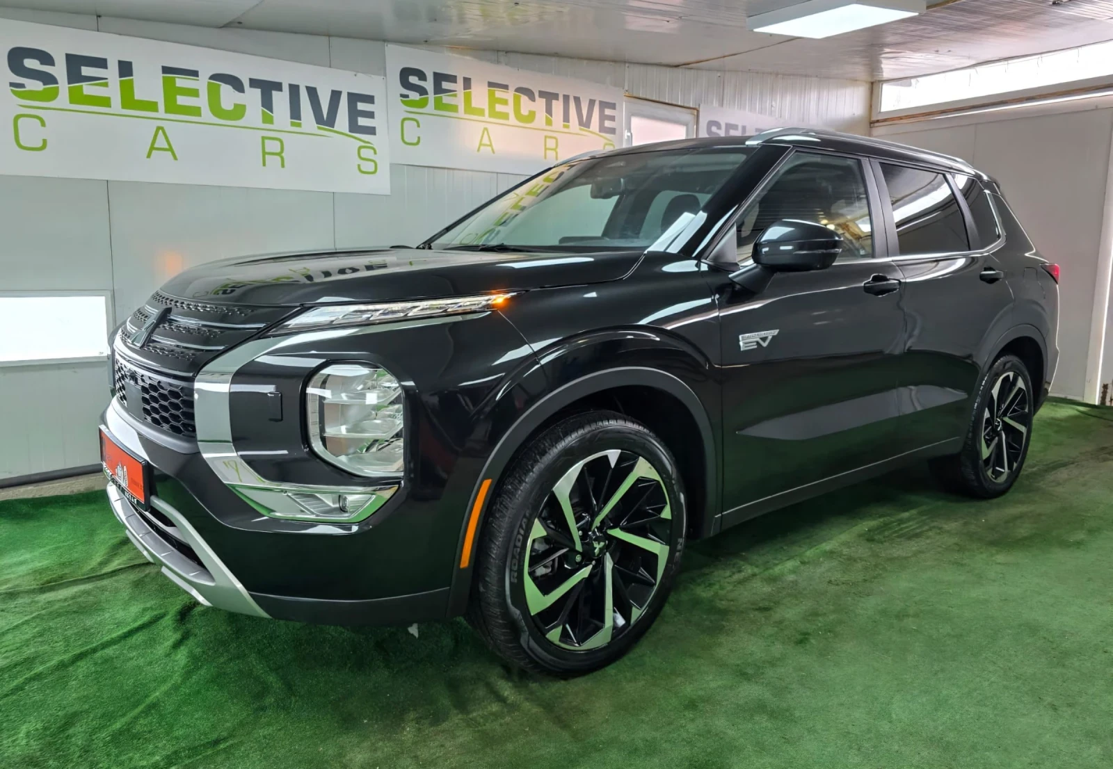 Mitsubishi Outlander  PLUG-IN HYBRID PHEV SE S-AWC, снимка 1