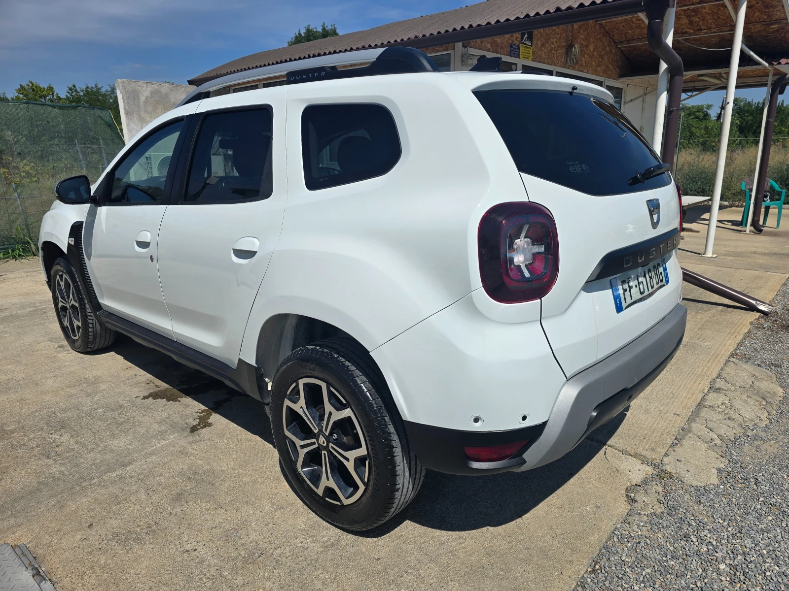 Dacia Duster 1.3* 131к.с.* 360  камери * 32000км. - изображение 7