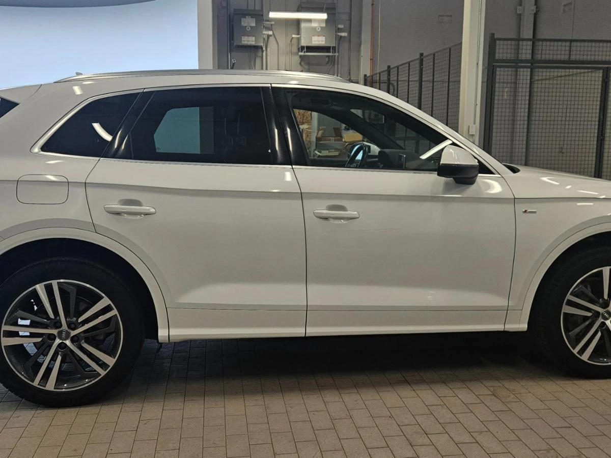 Audi Q5 Technik* ЦЕНА ДО БЪЛГАРИЯ * (CARFAX)* АВТО КРЕДИТ* - изображение 3